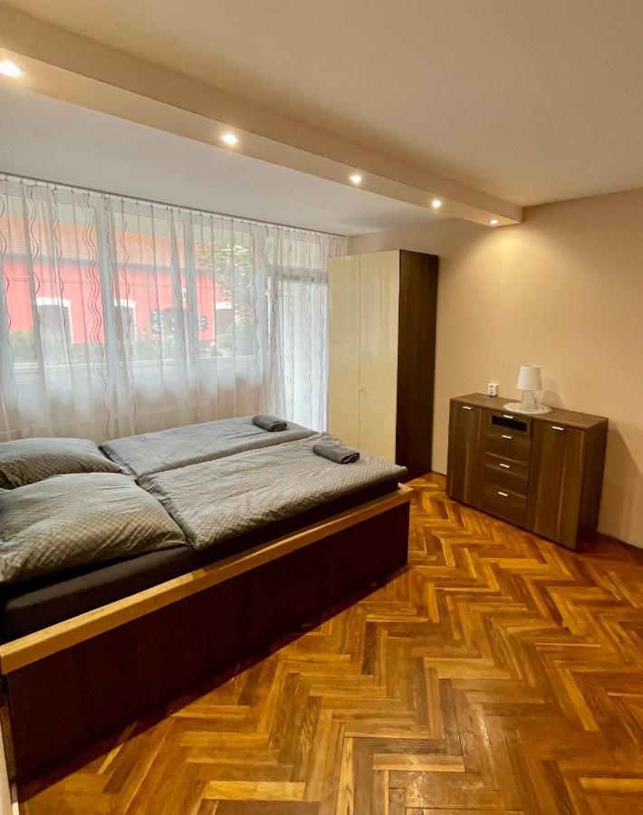 Apartman Vs Франтішкови-Лазнє Екстер'єр фото